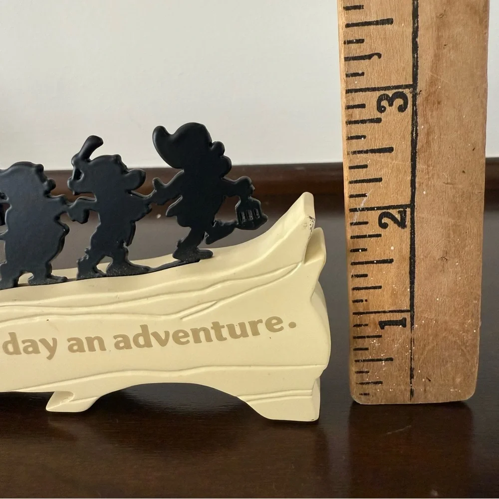 Disney Hallmark 7 Dwarfs Silhouette Friends Make Every Day an Adventure Figurine